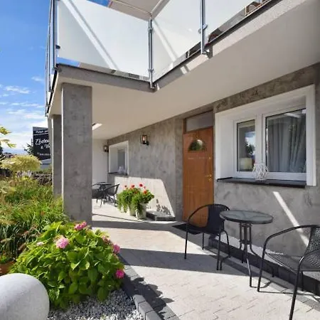 Проживание в семье Goscinne Zborowski & Wnuki