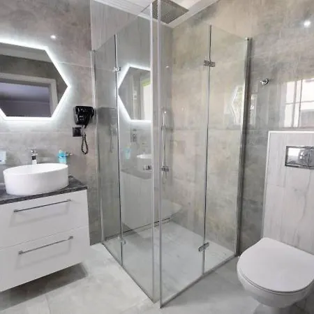 Goscinne Zborowski & Wnuki * Dźwirzyno