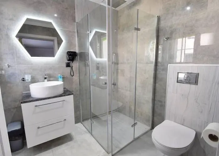 Goscinne Zborowski & Wnuki * Дзвижино