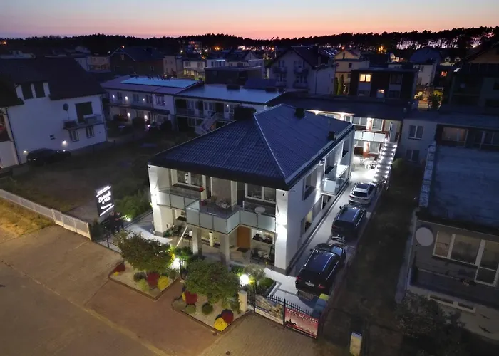 Goscinne Zborowski & Wnuki 民宿 德兹维济诺