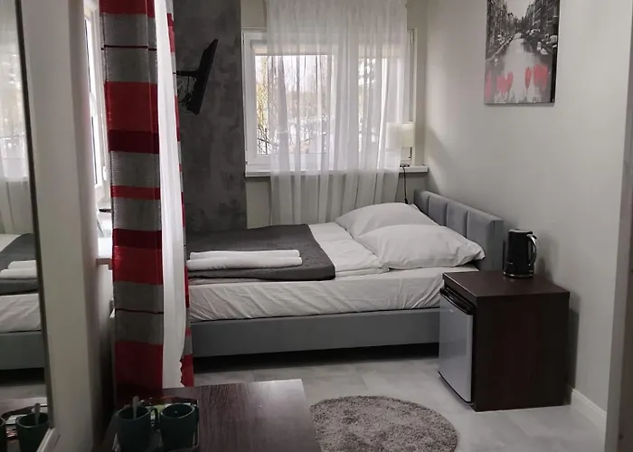 Goscinne Zborowski & Wnuki Дзвижино